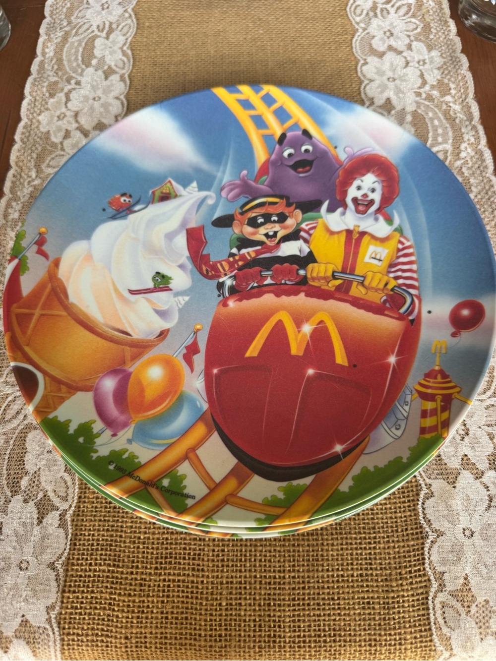 1993 McDONALDS RONALD HAMBURGLER GRIMACE ICE CREAM CONE ROLLER COASTER PLATE